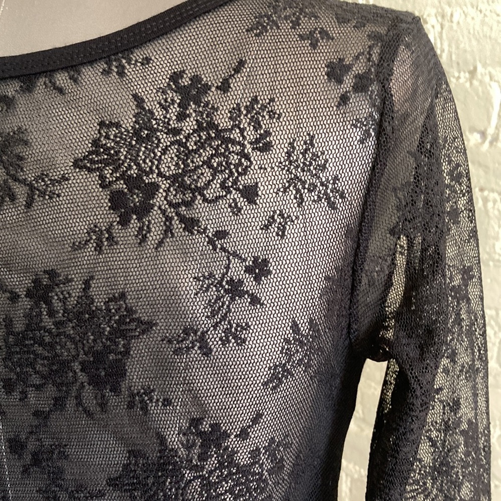 Venus black lace retro top 3/4 sleeves sz S EUC - Picture 6 of 6